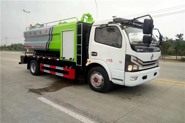 開清洗吸污車，做卑微打工人，做自己人生的奮斗者