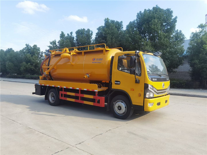 一車可以當(dāng)作三臺(tái)車使用，東風(fēng)市政管道疏通車，火爆訂購(gòu)中