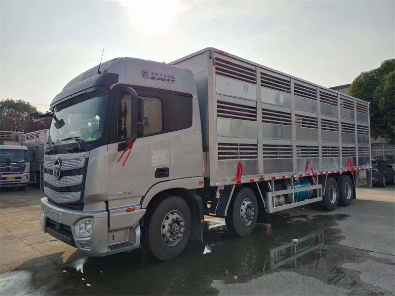 福田歐曼470自動(dòng)擋畜禽運(yùn)輸車(chē)