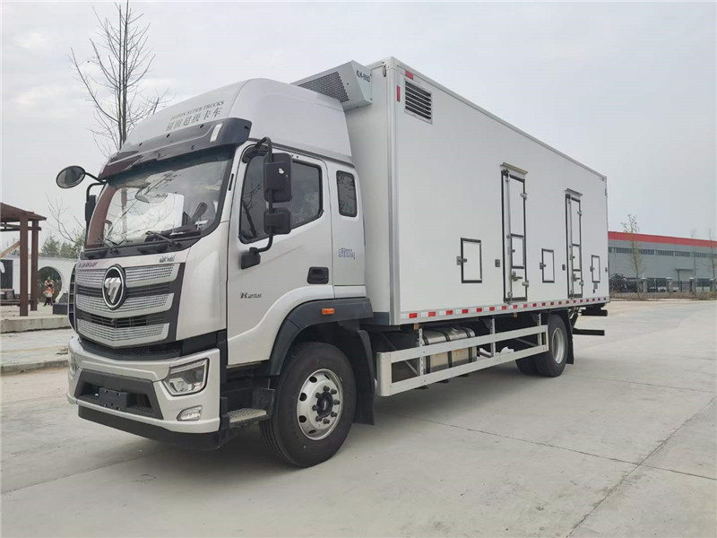 福田歐航歐馬可雞苗運(yùn)輸車(chē)6.8米
